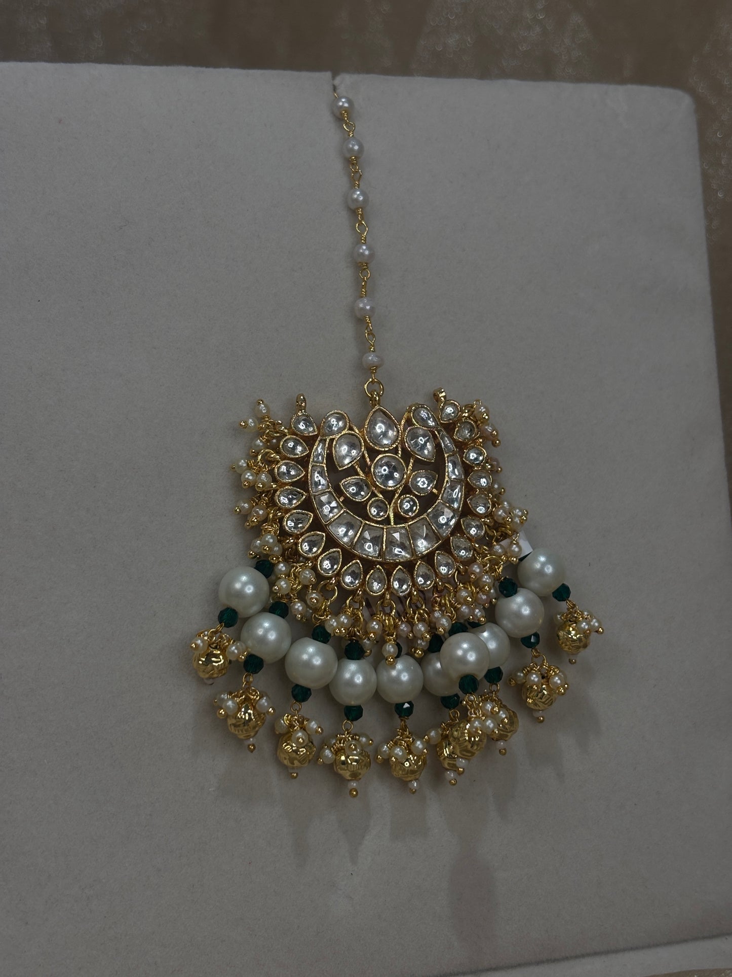 Emerald green tikka
