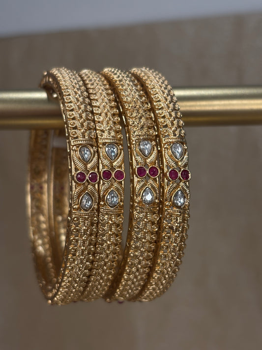 Yellow gold kare