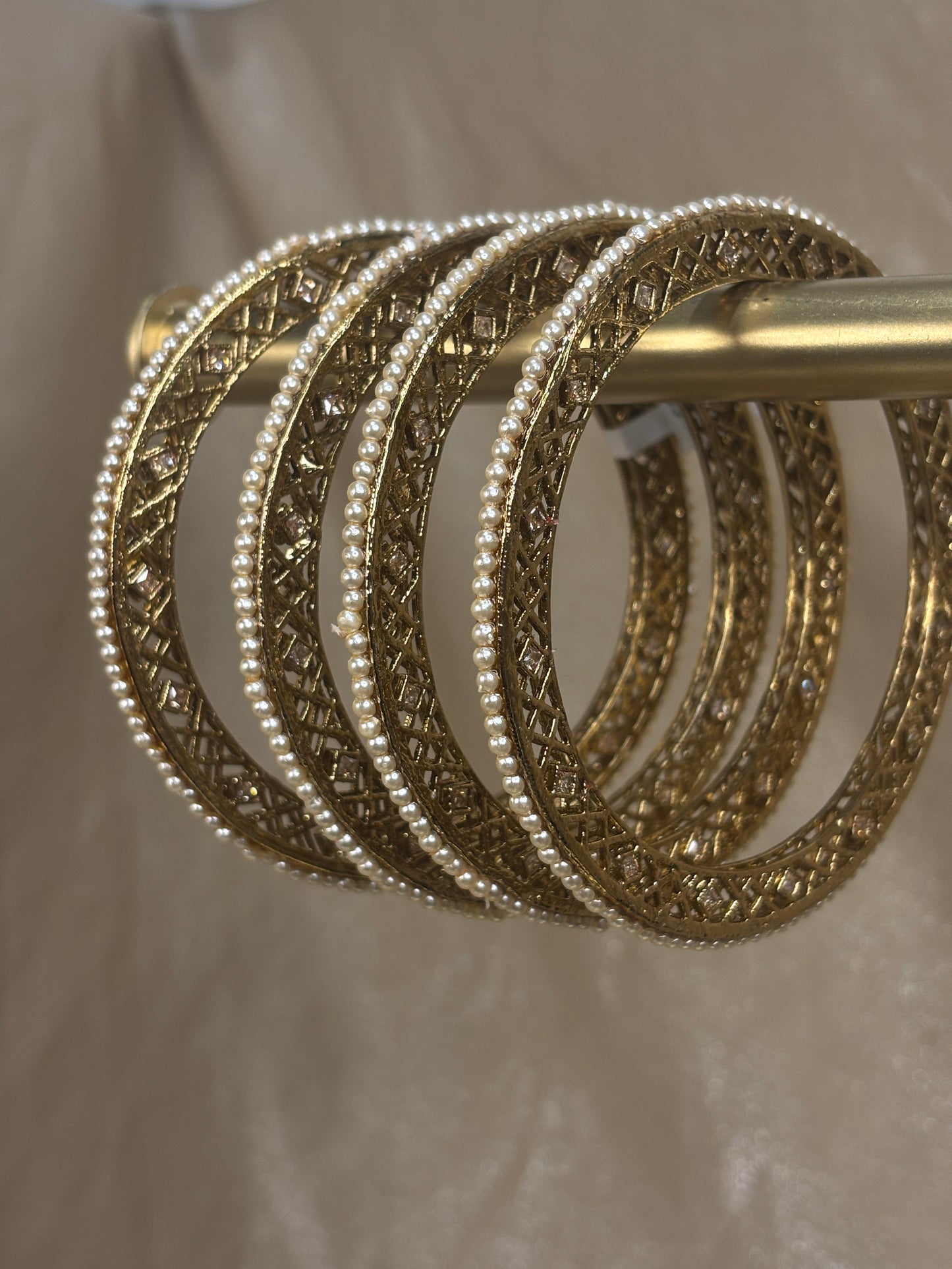 Pearl detail kare