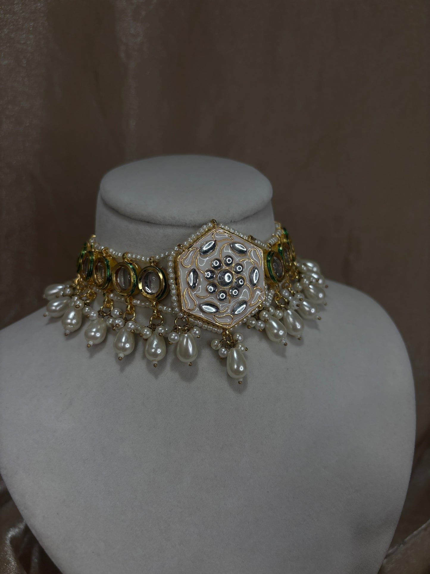 Kundan choker set