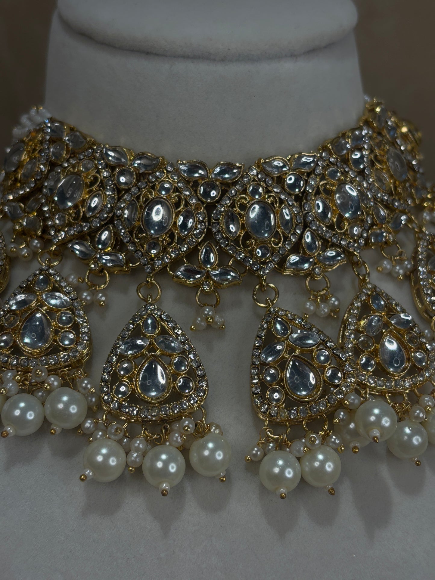 Gold choker set
