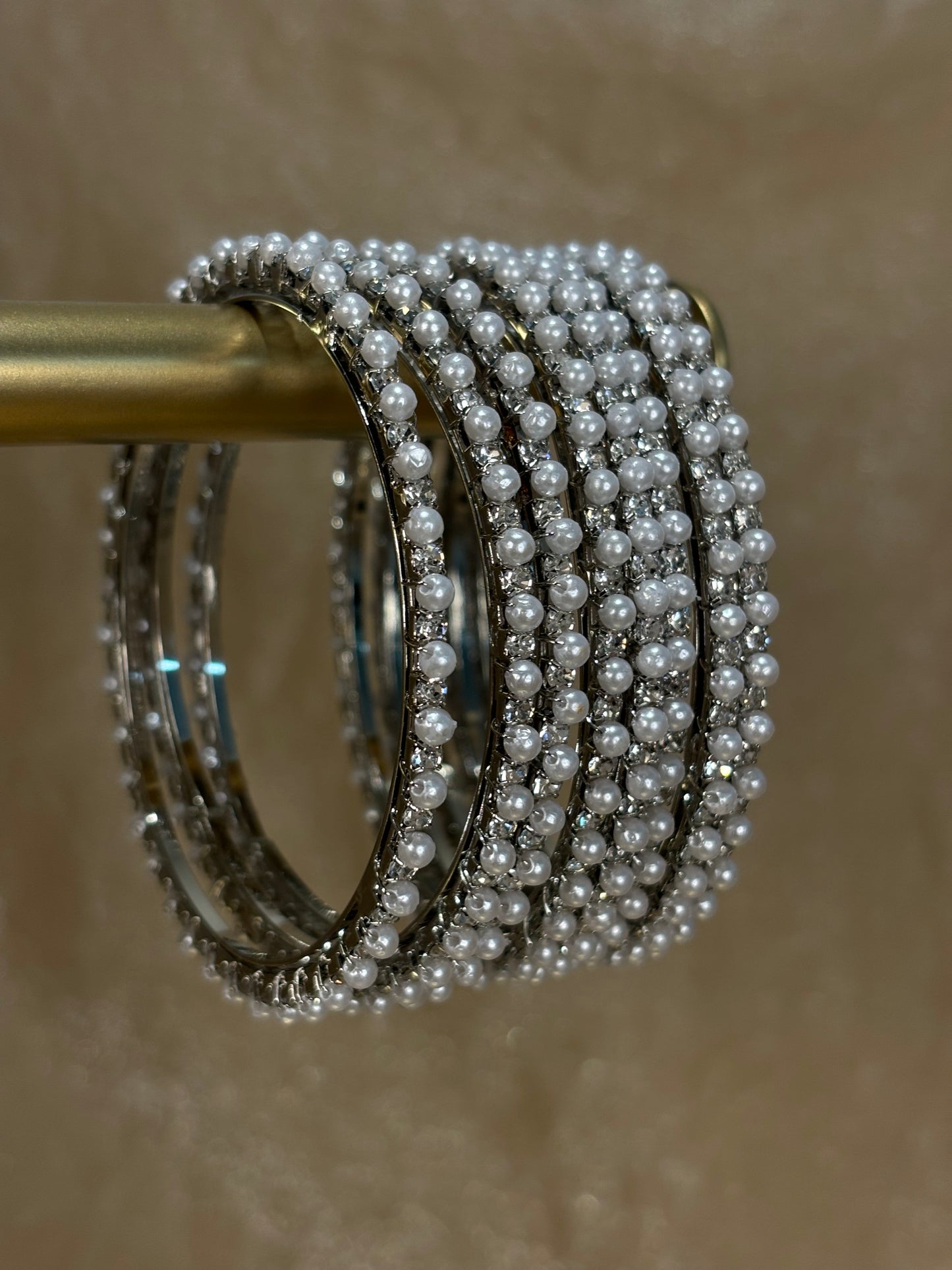 Pearl/silver kare