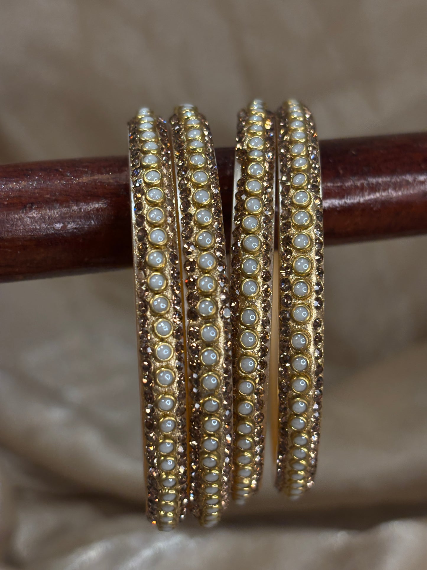 Pearl filler bangle