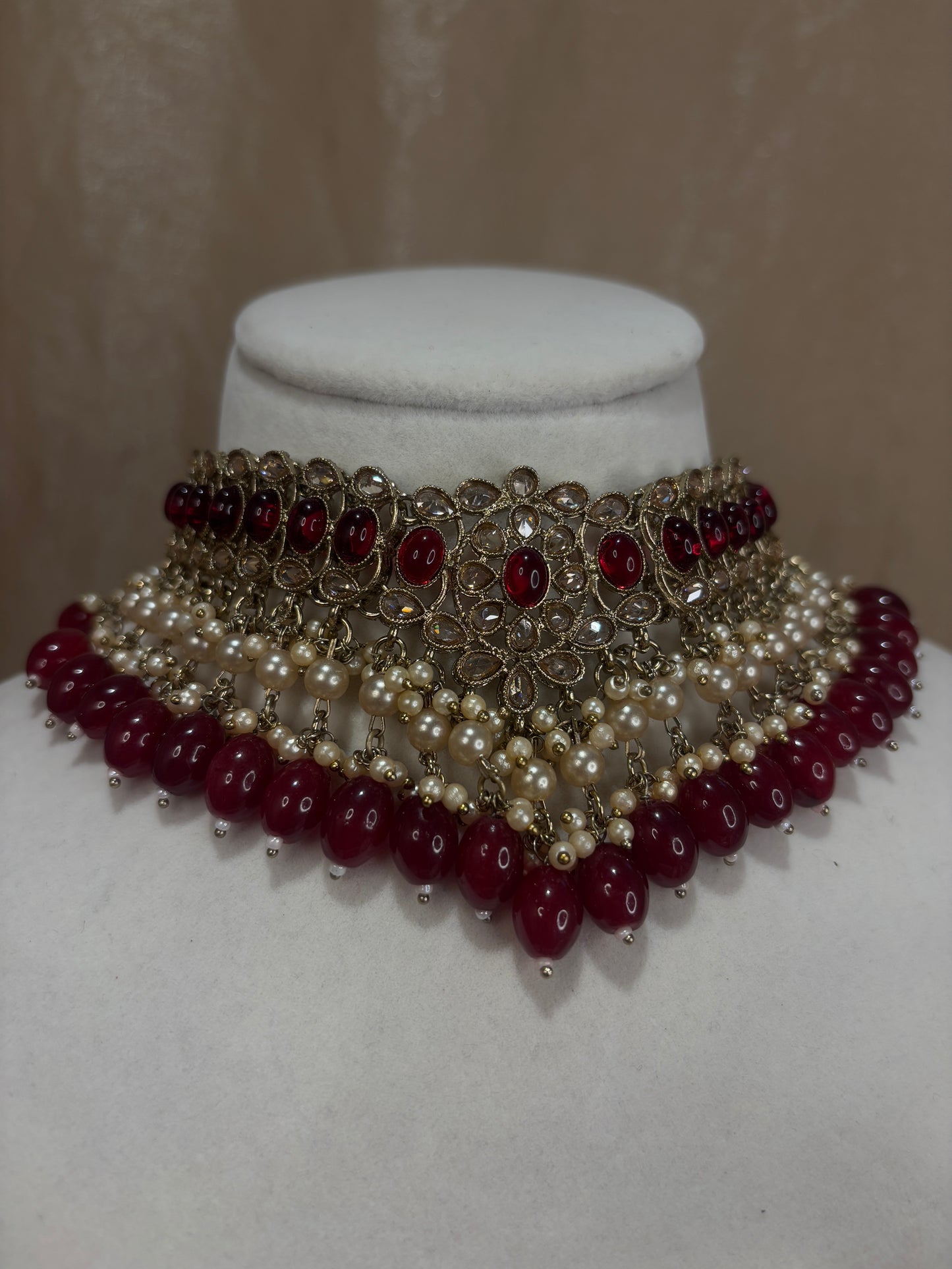 Maroon choker set
