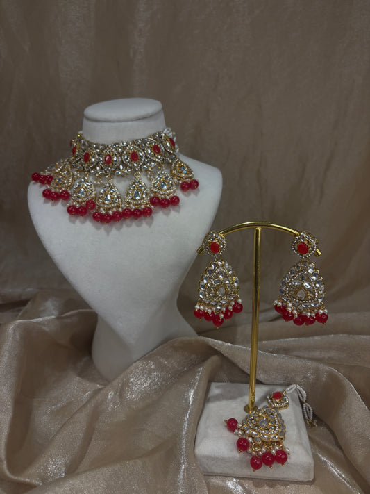 Red choker set