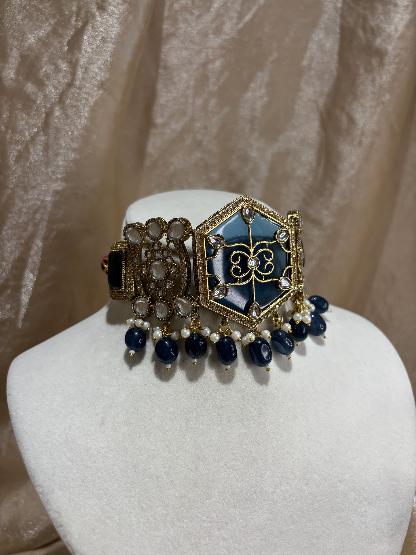 Navy blue choker set