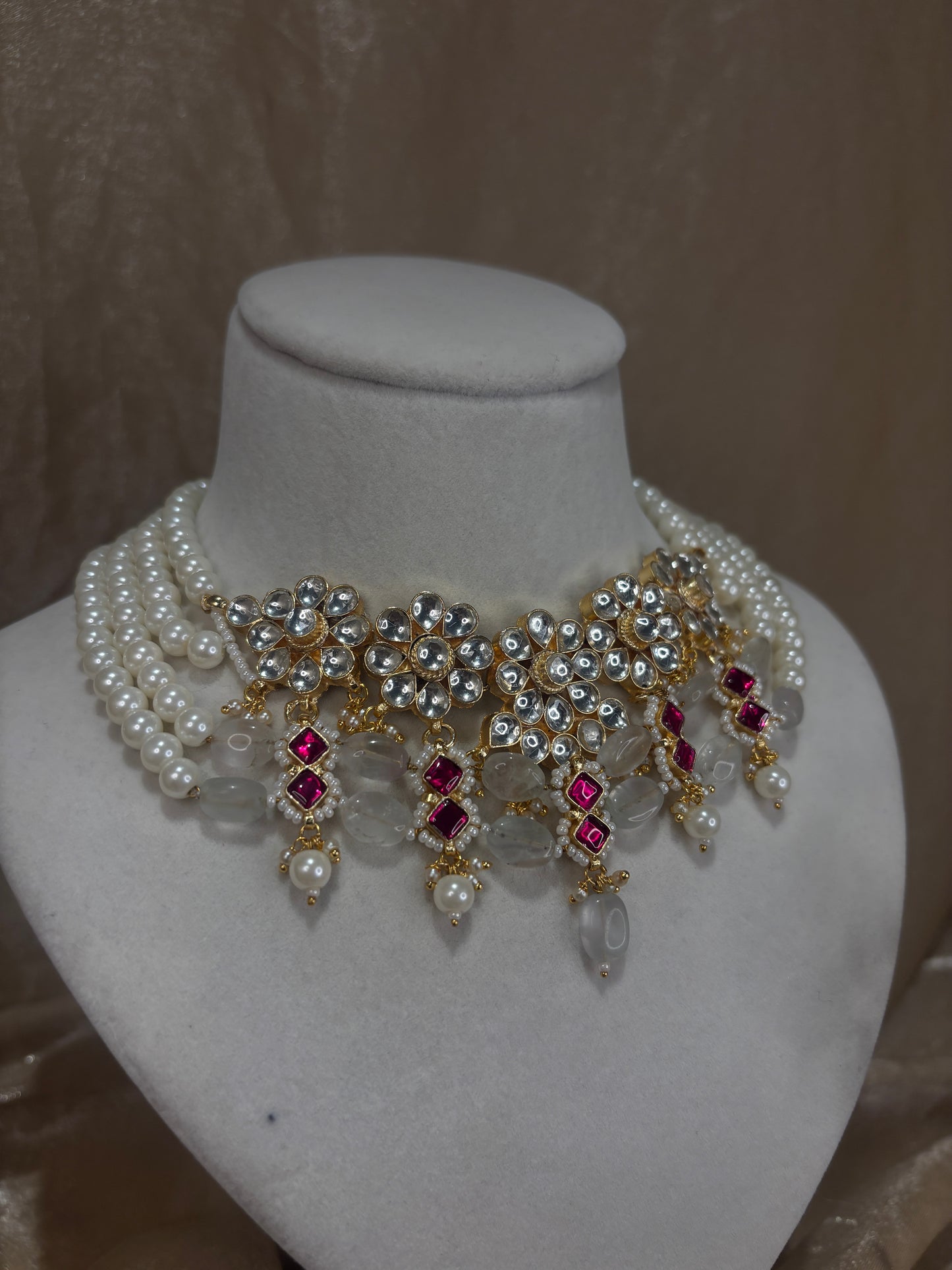 Pearl necklace set