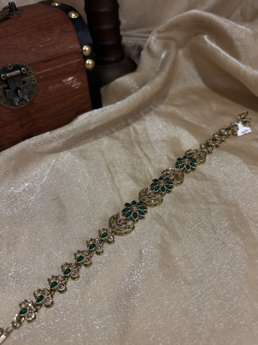 Emerald green matha Patti