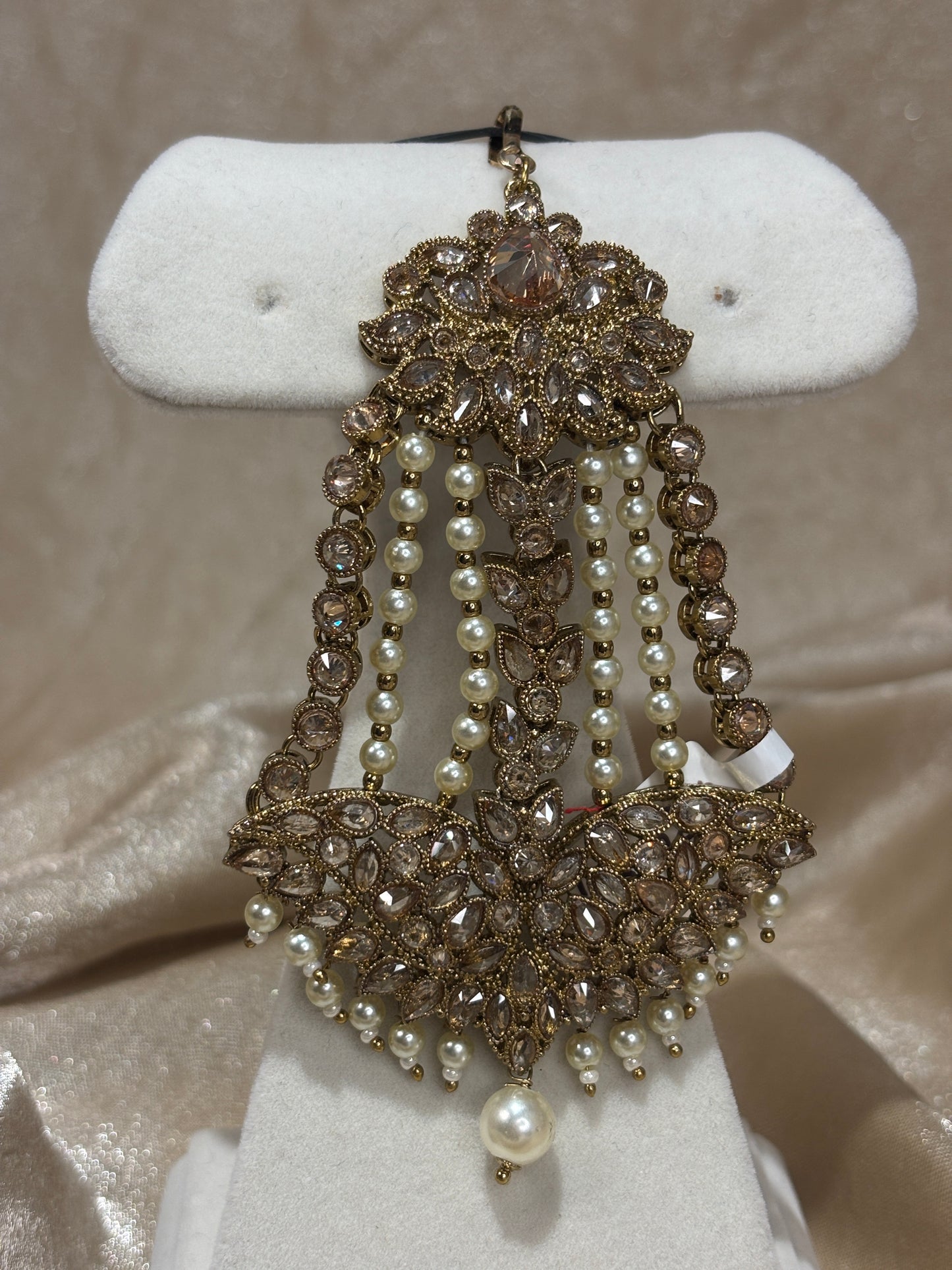 Small pearl passa