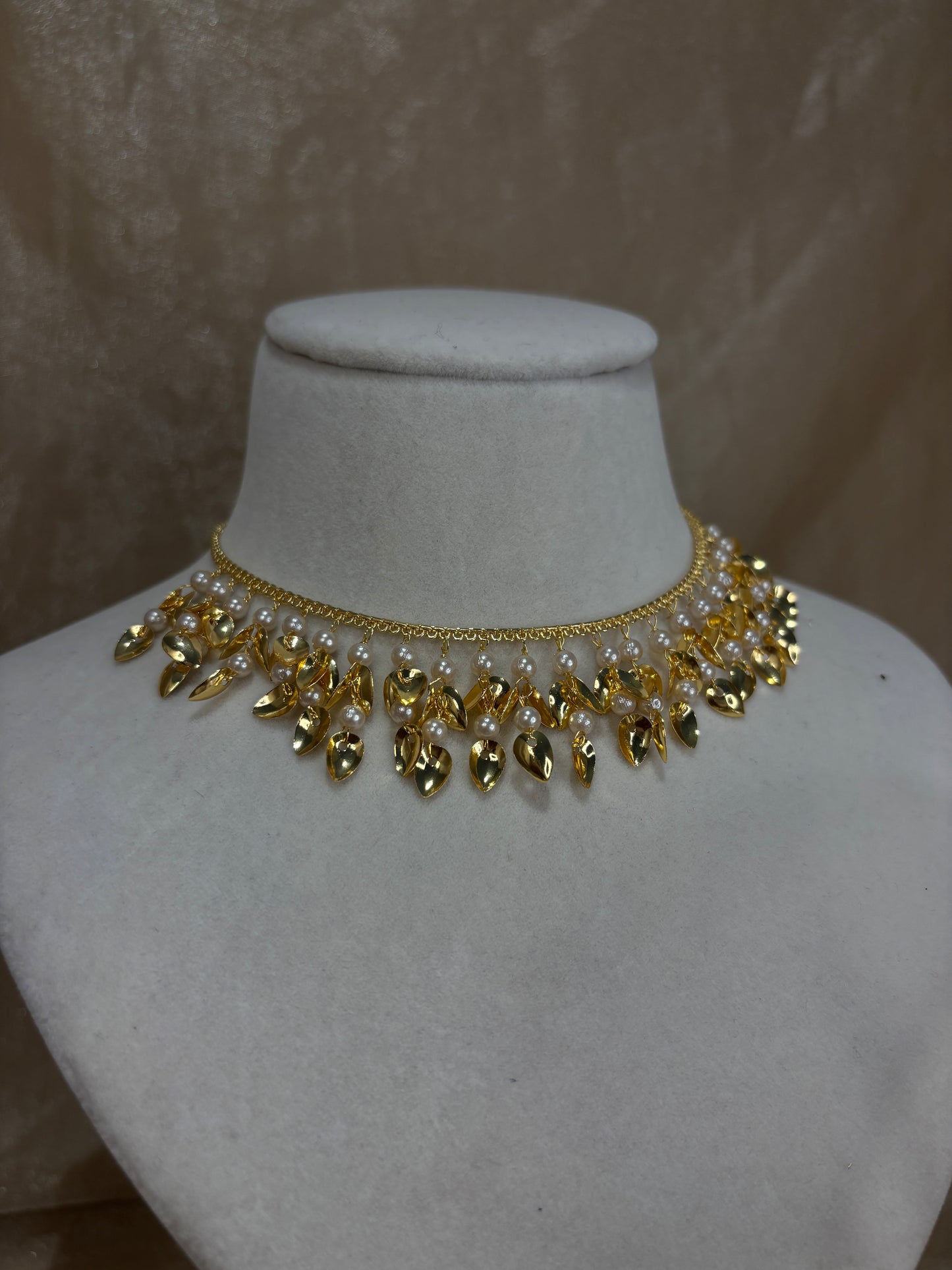 Small jadau necklace set