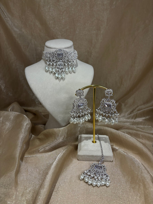 Silver choker set