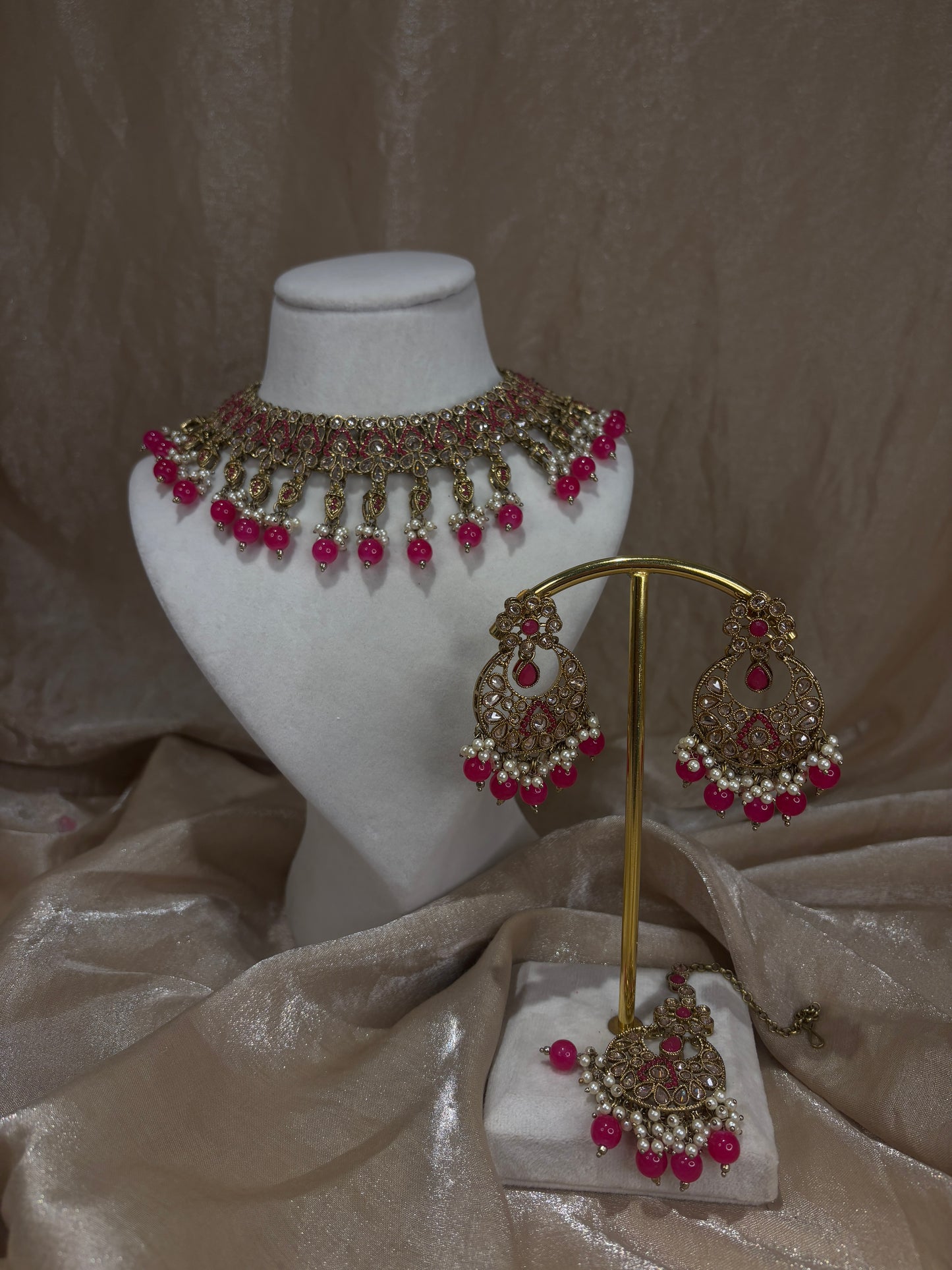 Hot pink necklace set