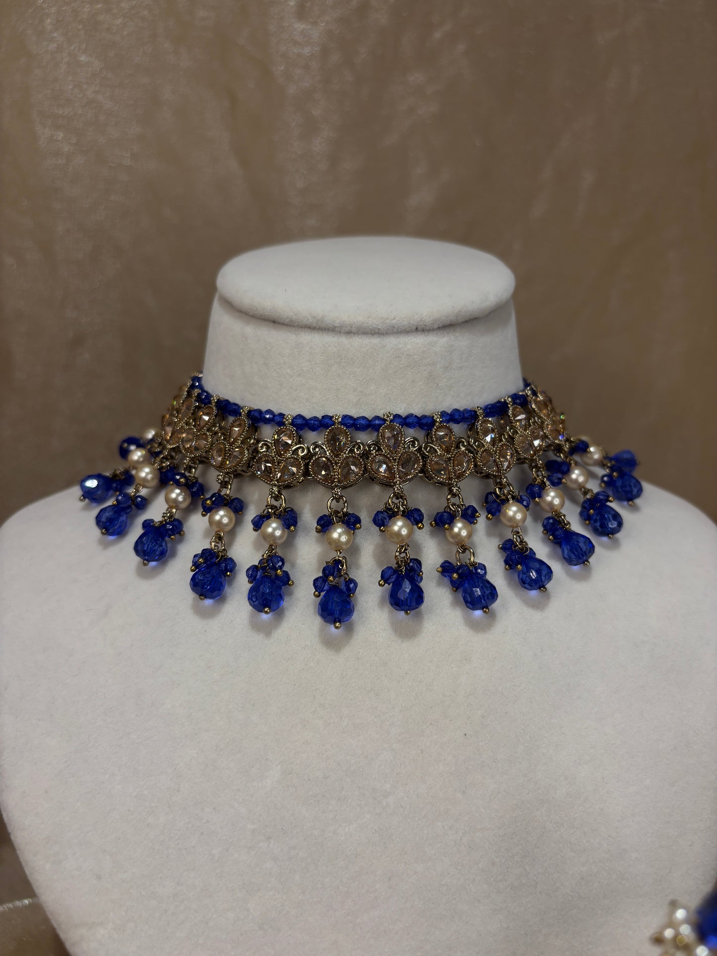 Royal blue choker set