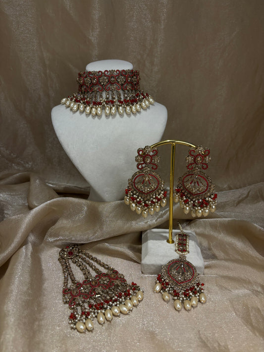 Red choker set