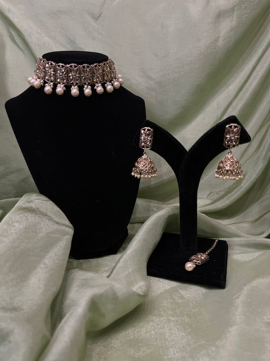 Gold mini choker set