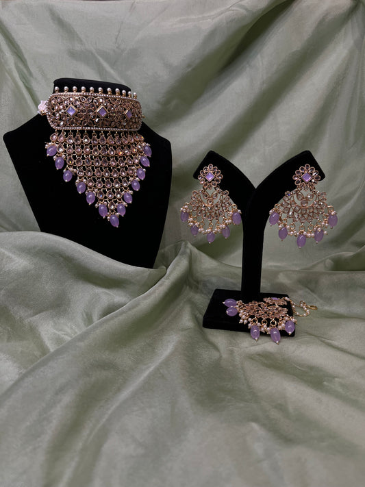 Lavender v-shaped choker set