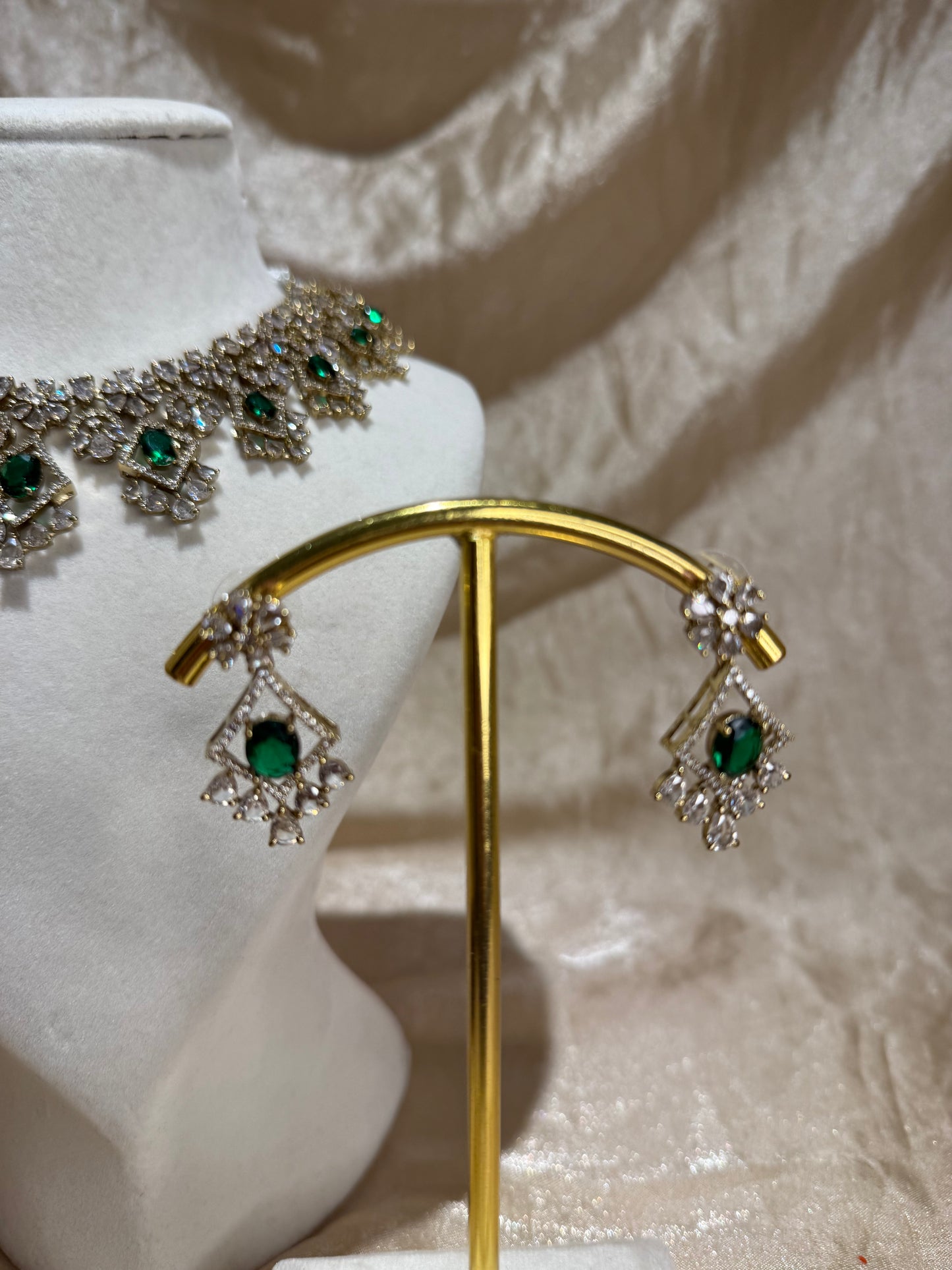 emerald green necklace set