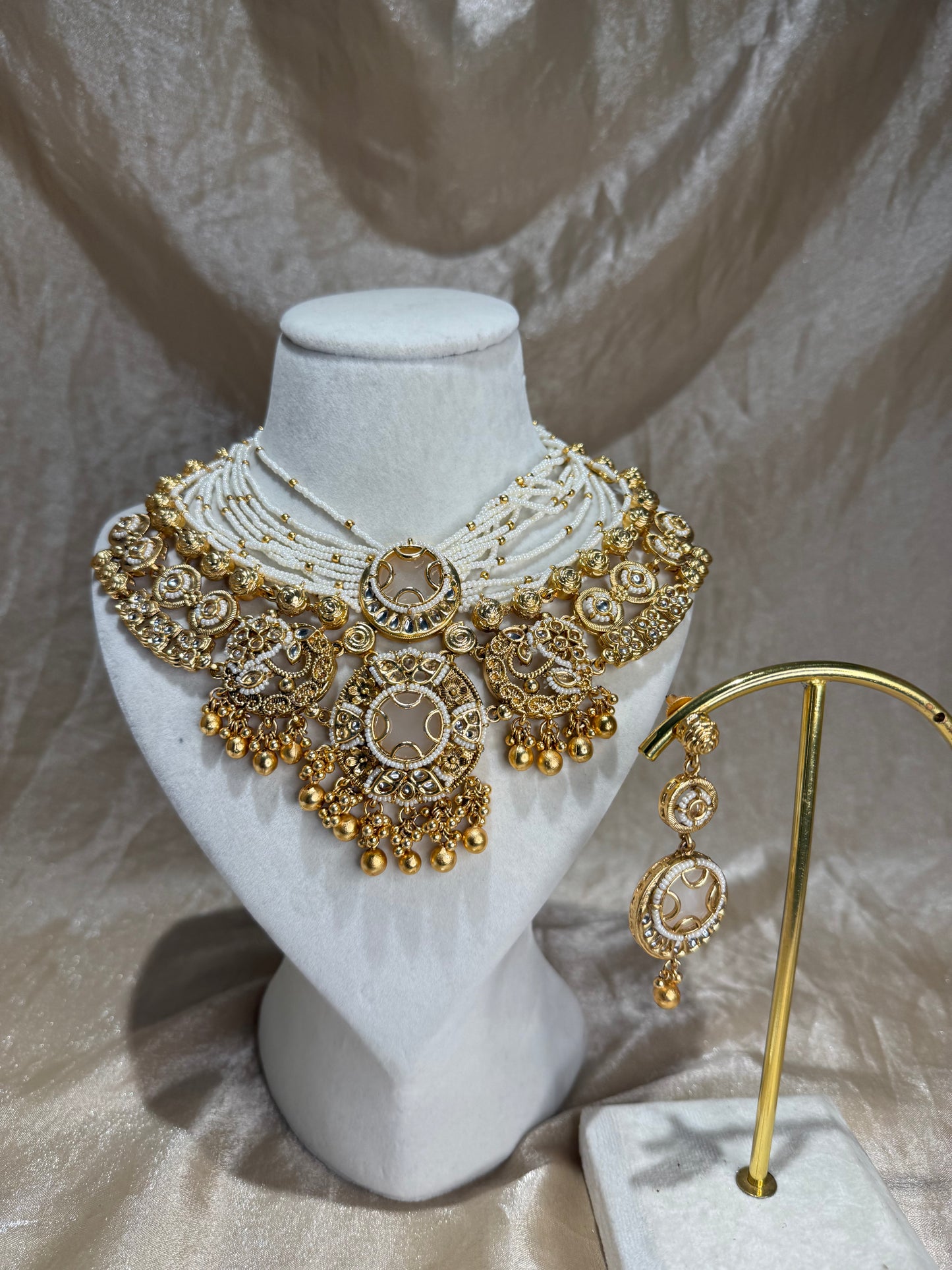 heritage necklace set