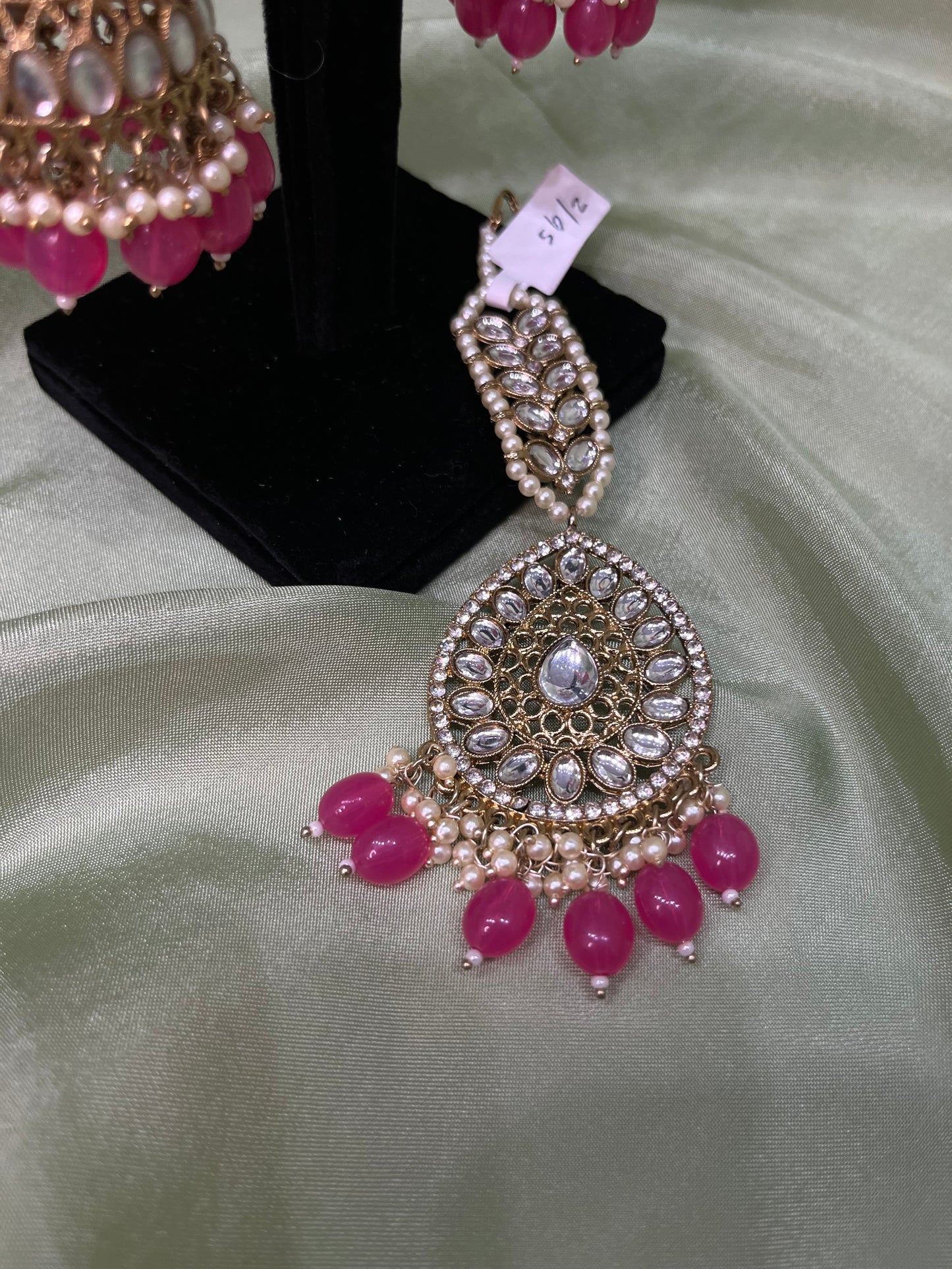 Hot pink earring/tikka set