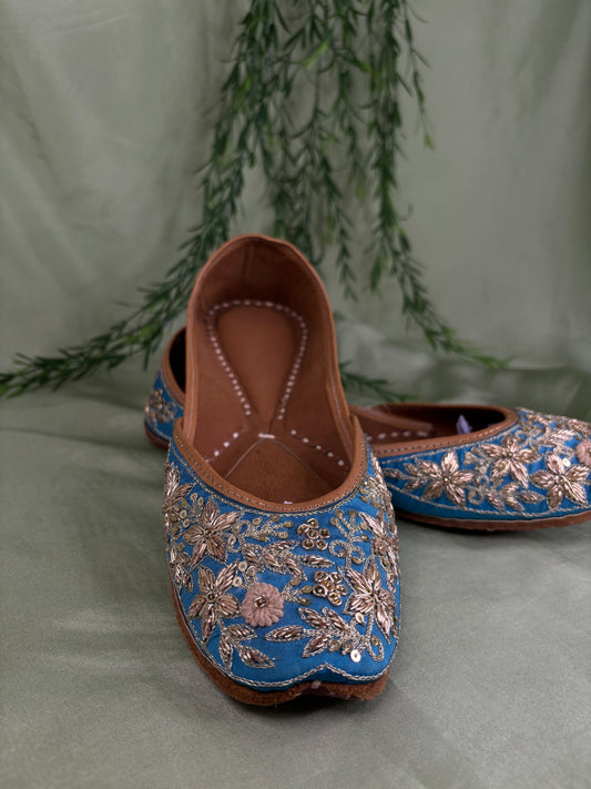 Light blue Punjabi jutti