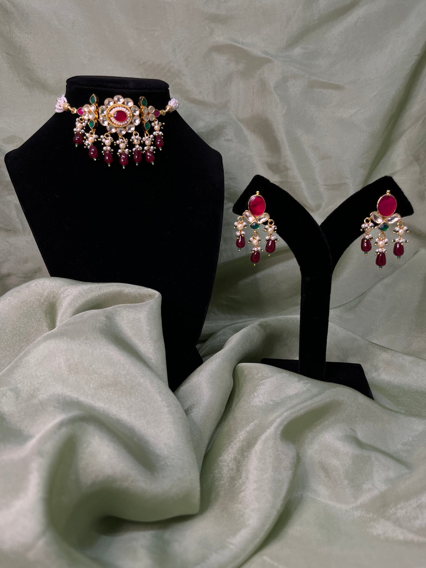 Maroon and emerald green pachi kundan choker set