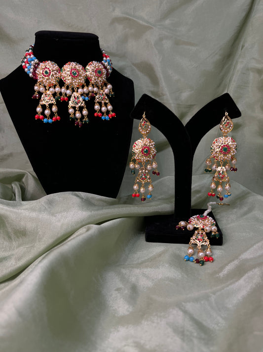 Multi-coloured jadau choker set