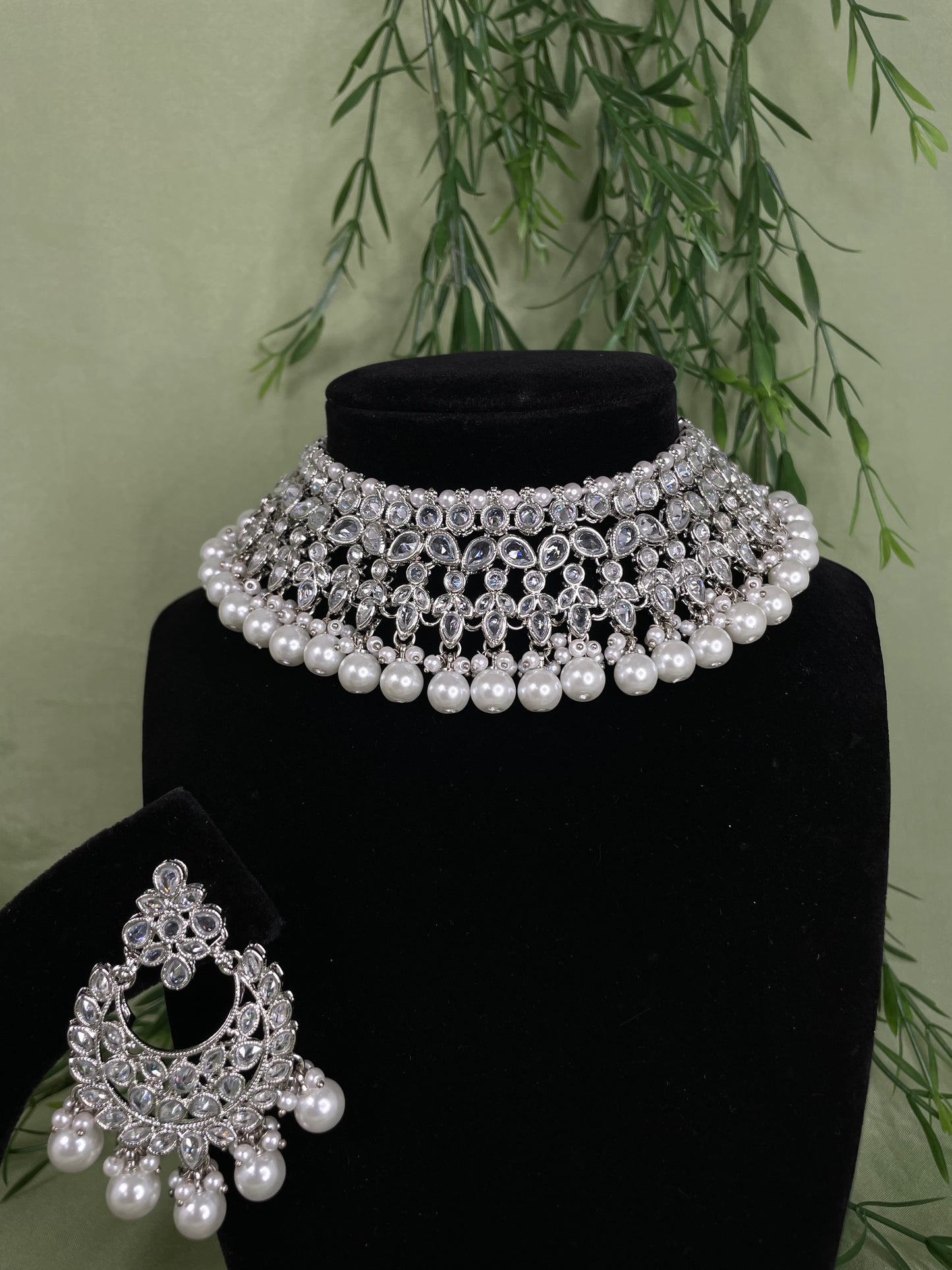 Heavy silver choker set