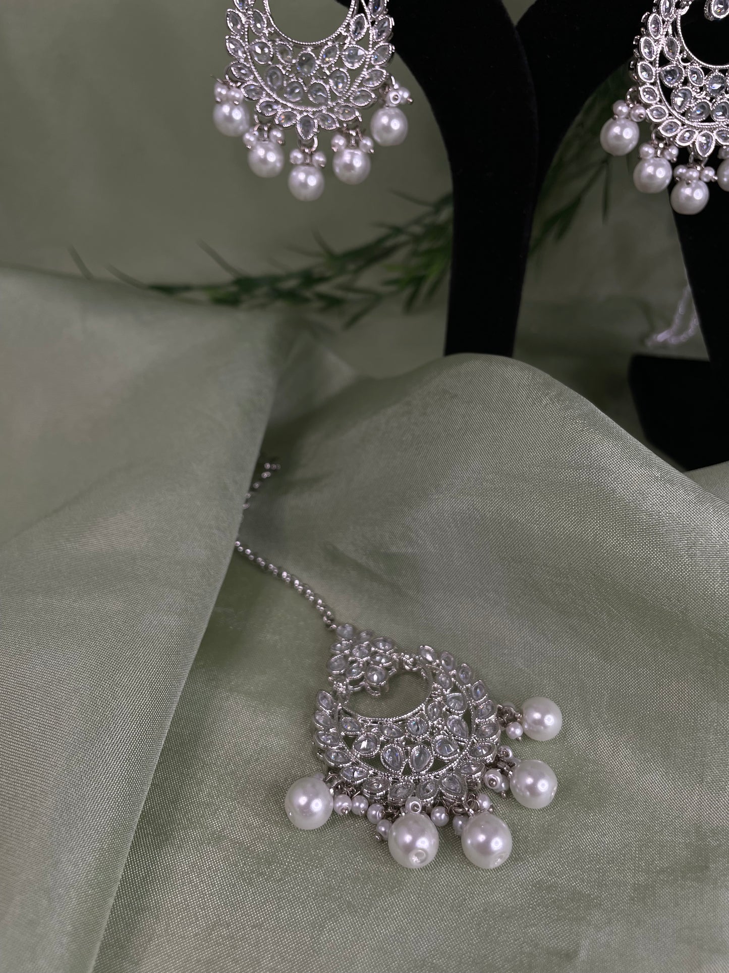 Heavy silver choker set