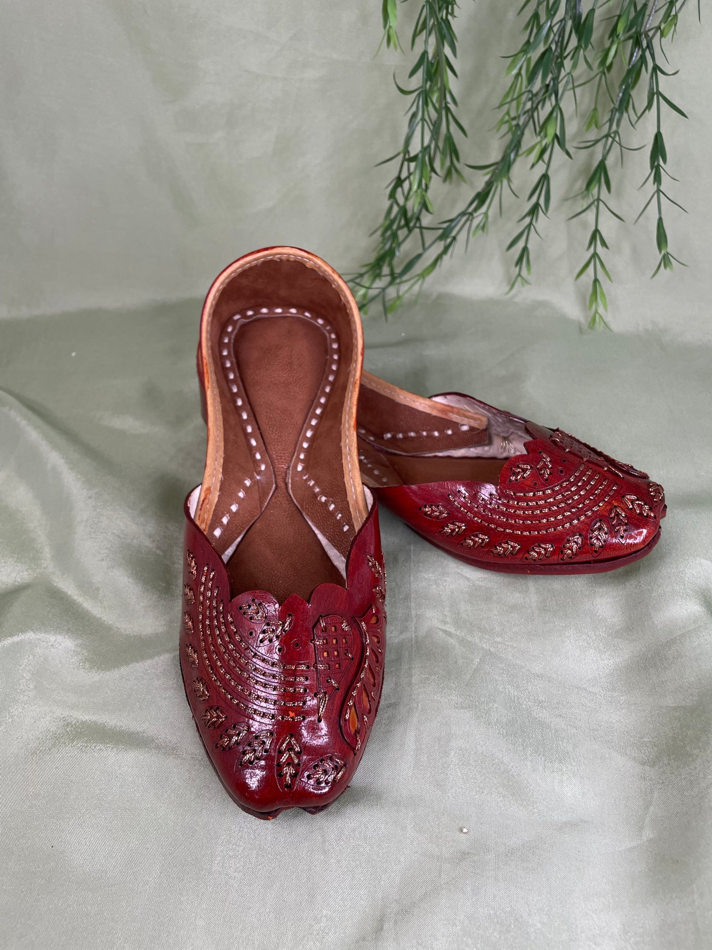 Leather Punjabi jutti