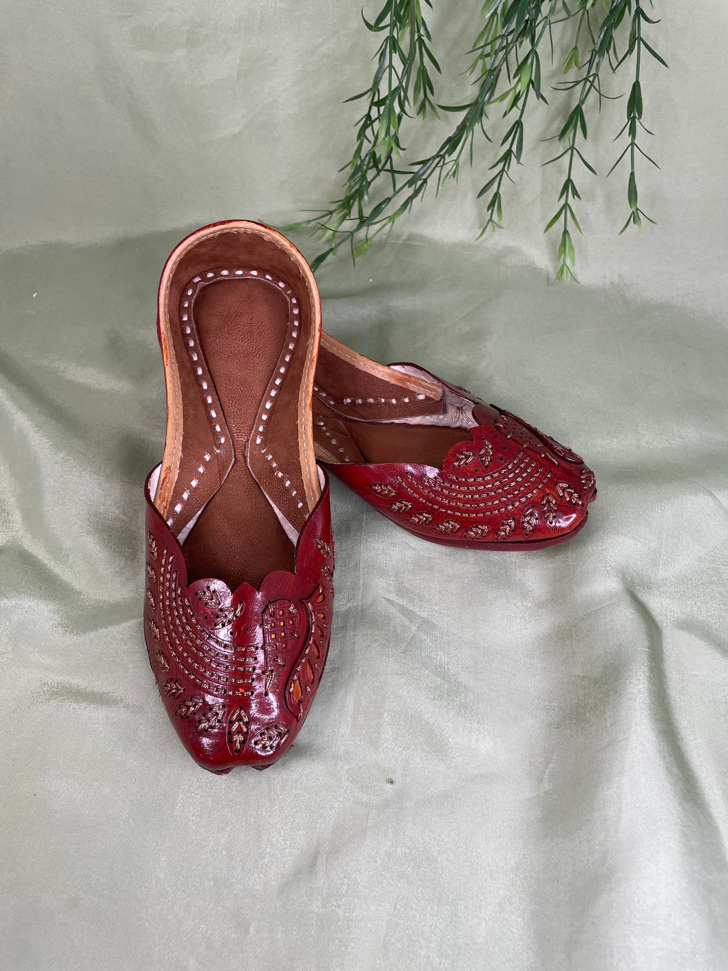 Leather Punjabi jutti