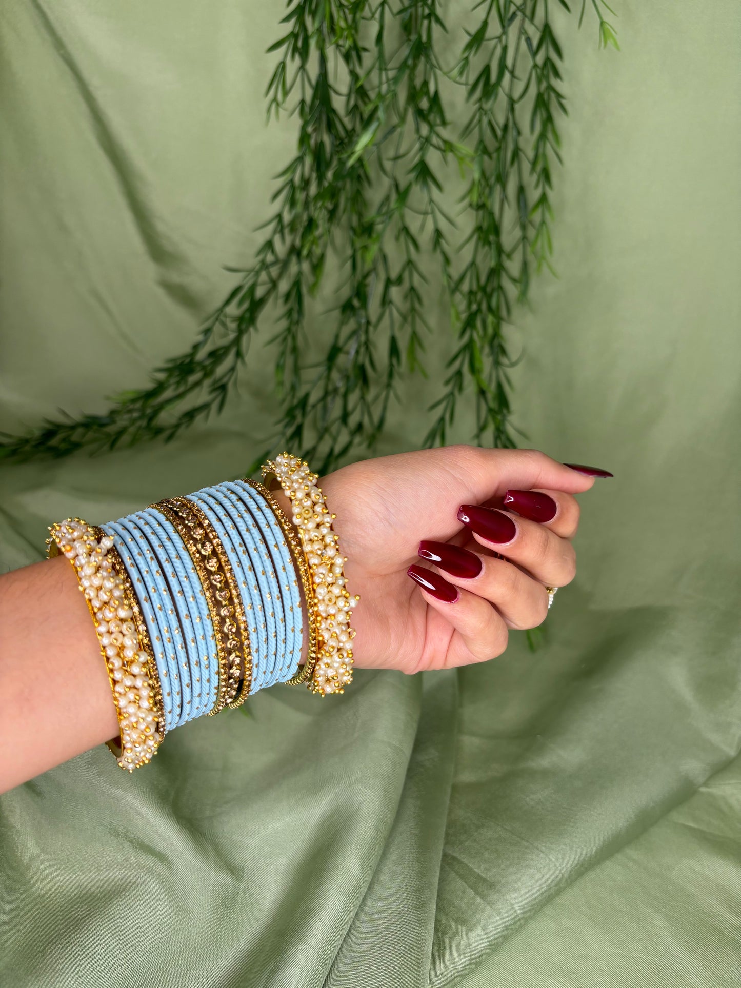 Light blue bindi bangle set