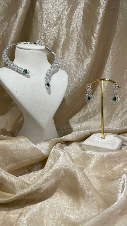 emerald green necklace set
