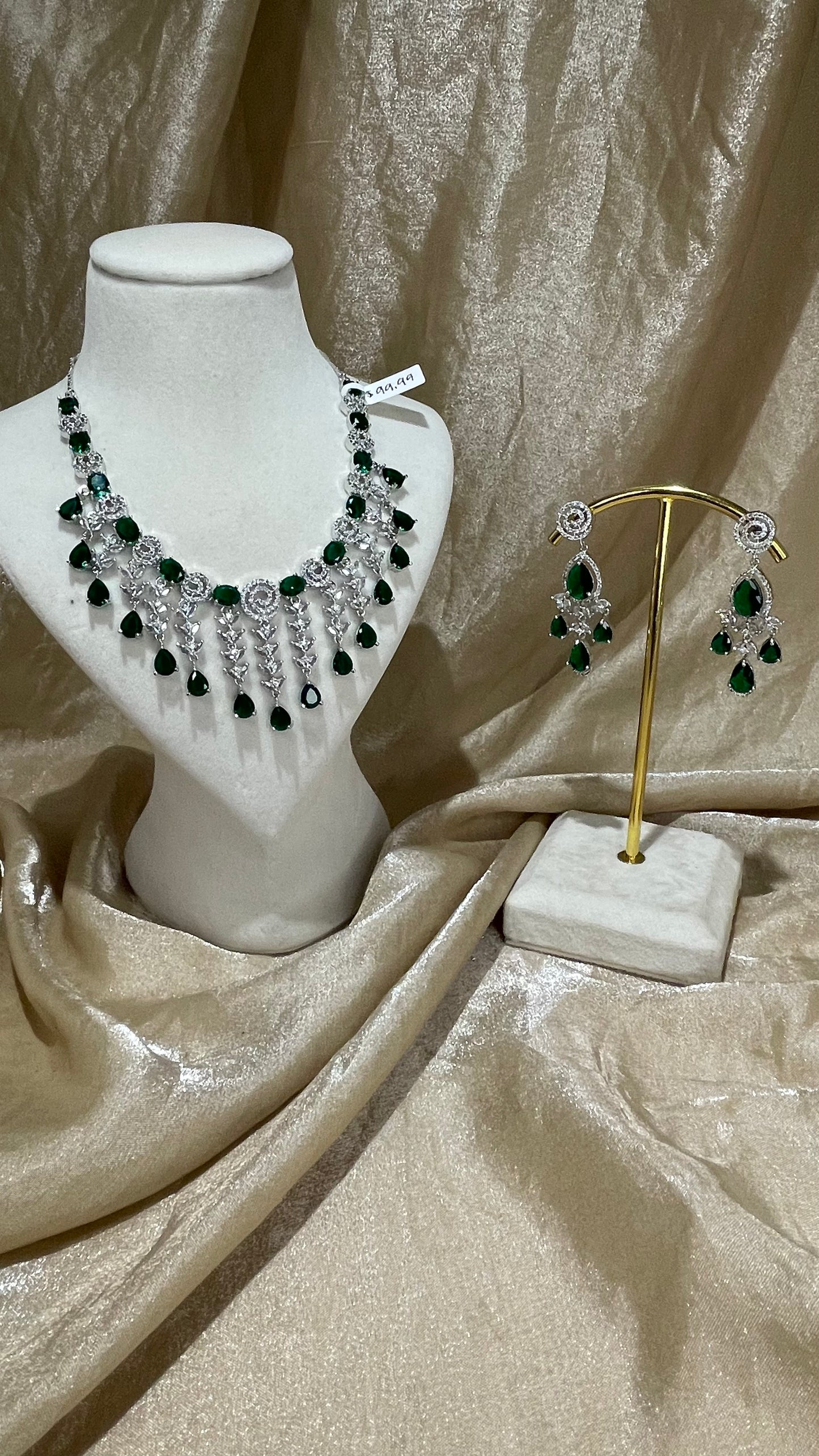 emerald green necklace set