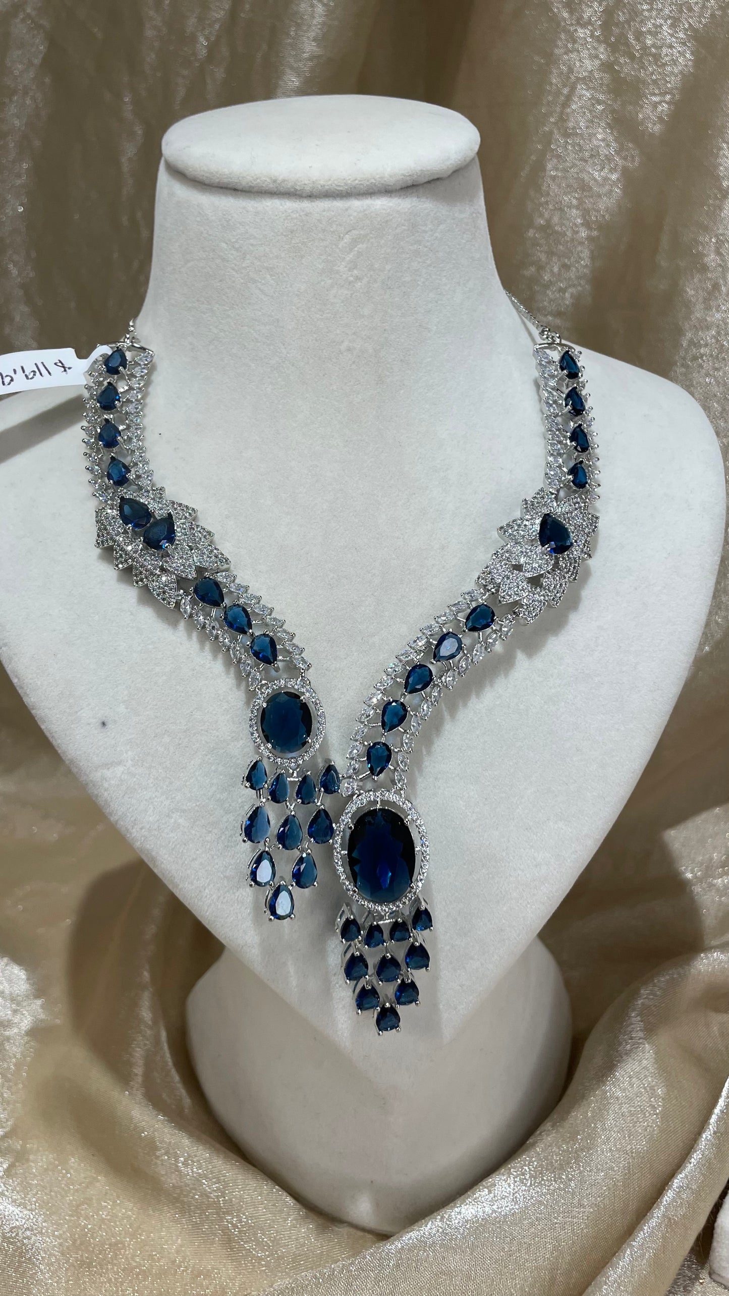 navy blue necklace set