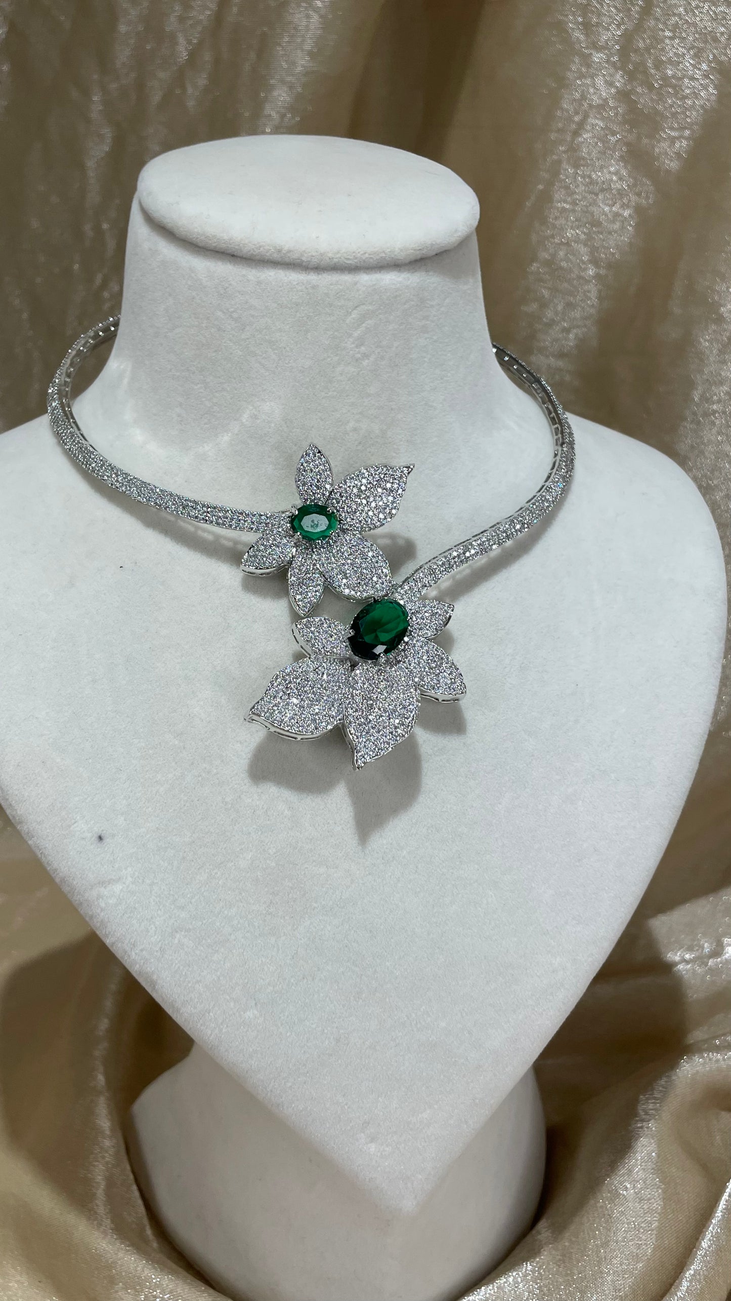 emerald green necklace set