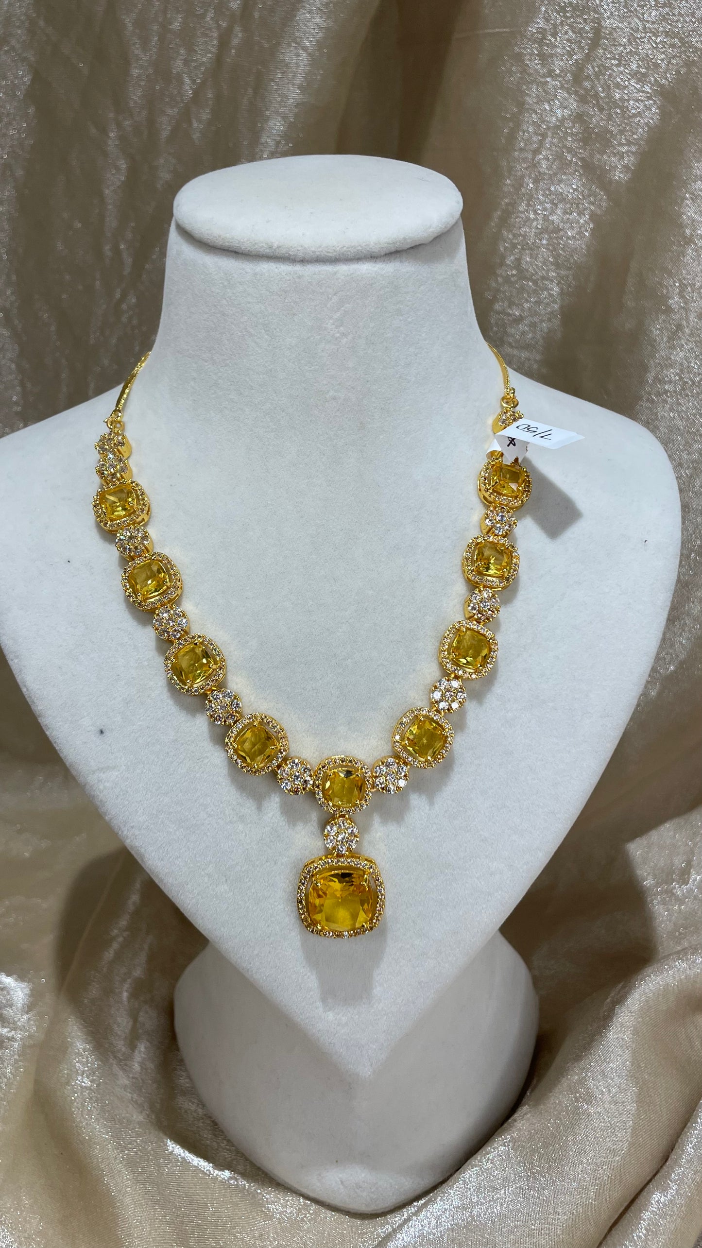 yellow necklace set