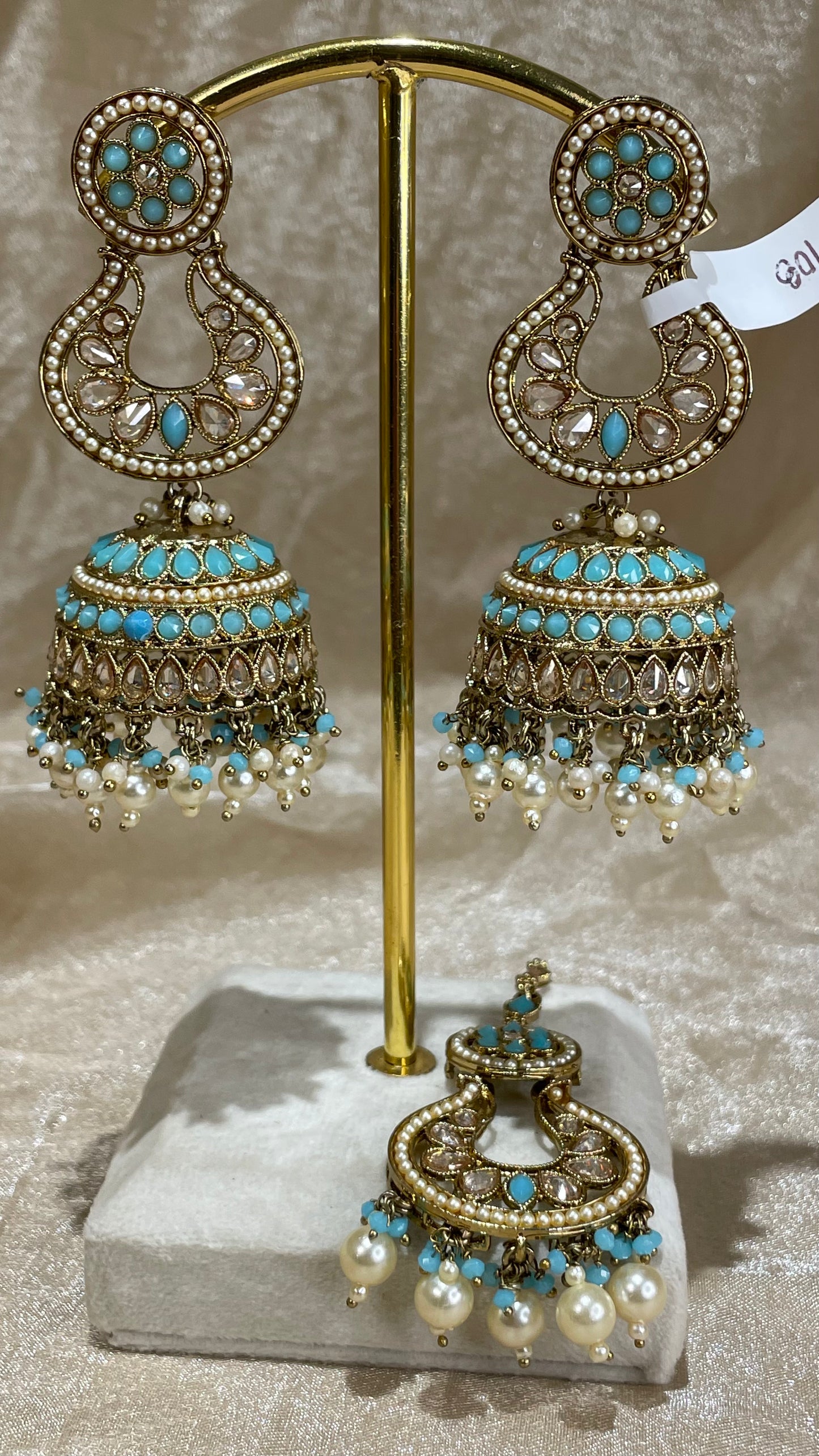 sky blue earring/tikka set