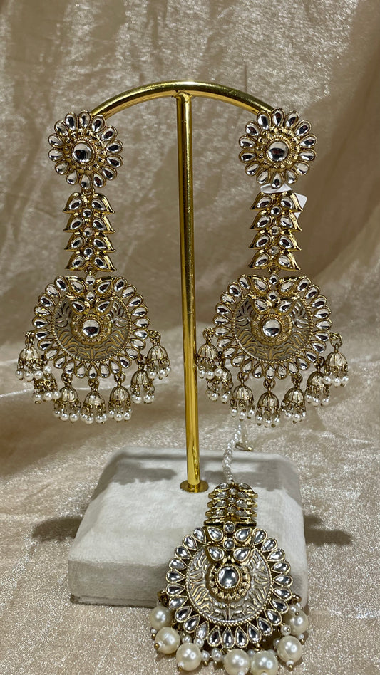 gold earring/tikka set