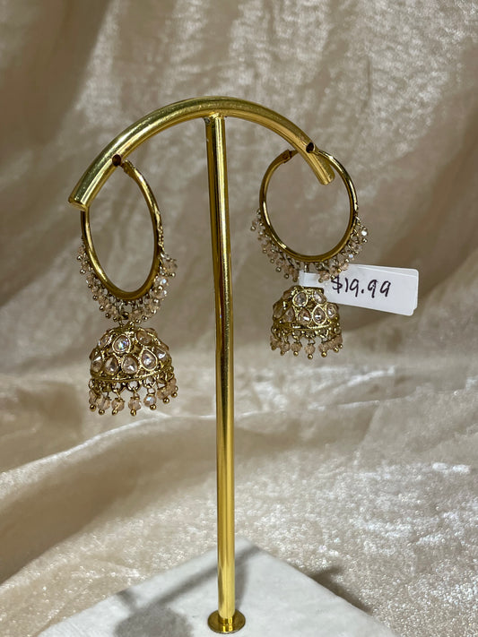 gold jhumki