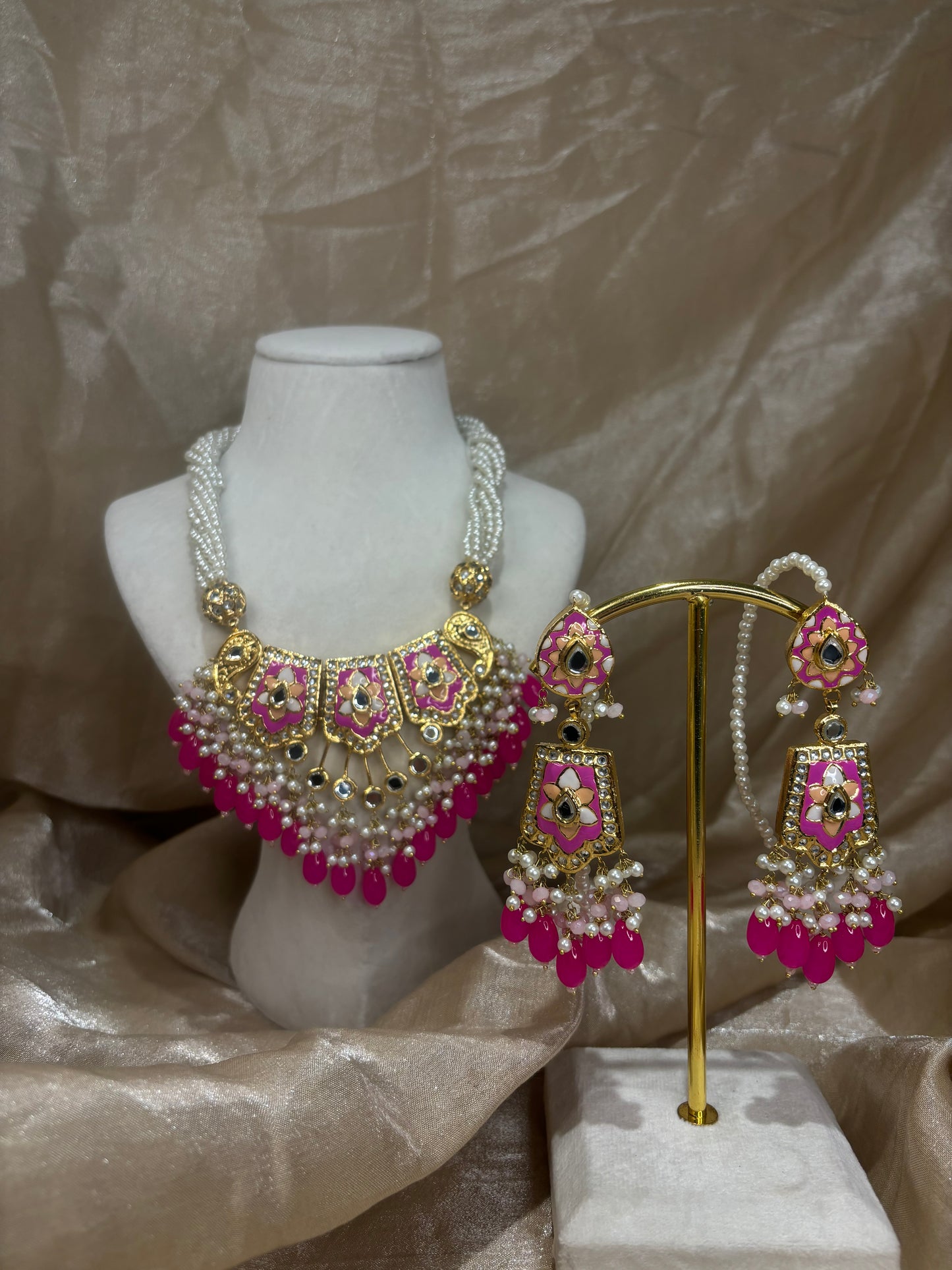 Hot pink thappa kundan necklace set