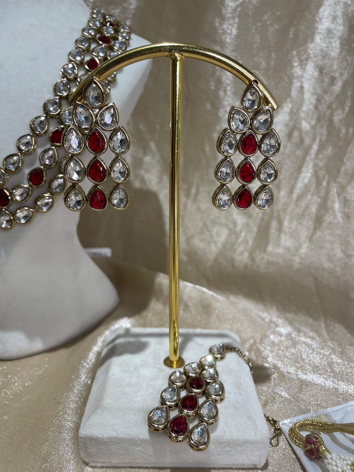maroon long necklace set