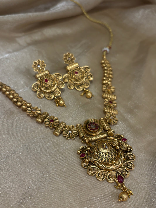 Hot pink necklace set