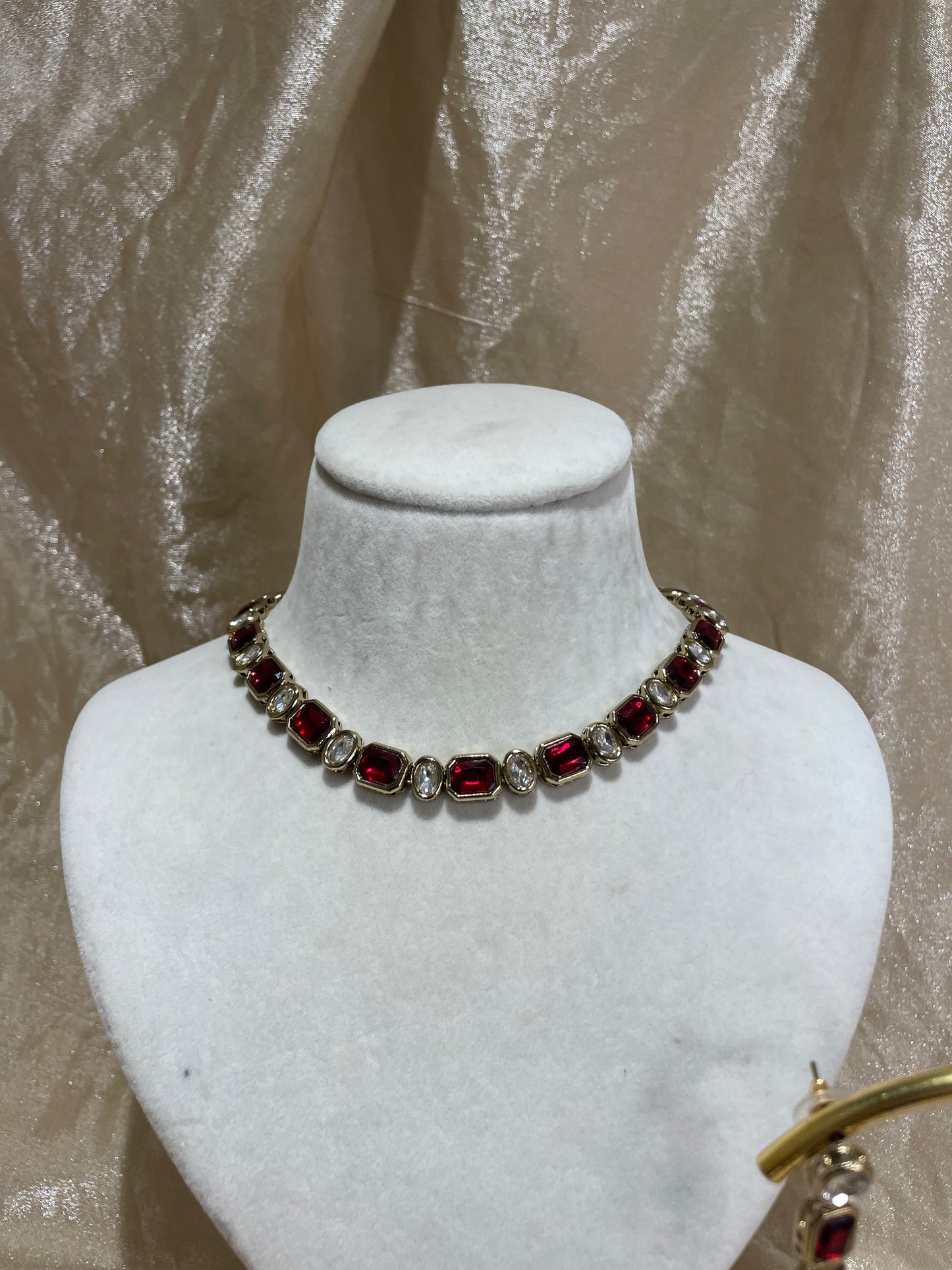 maroon necklace set
