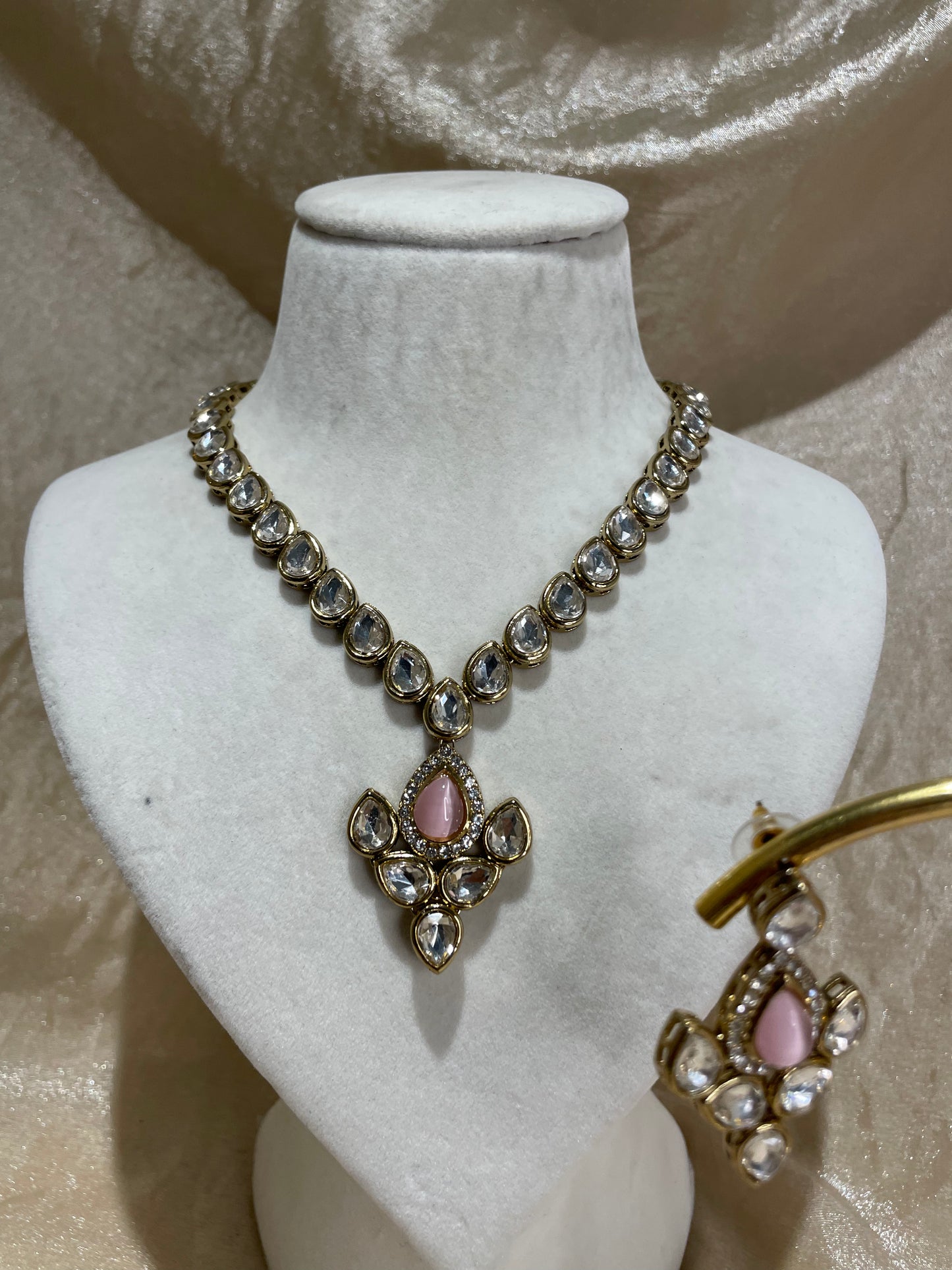 baby pink necklace set