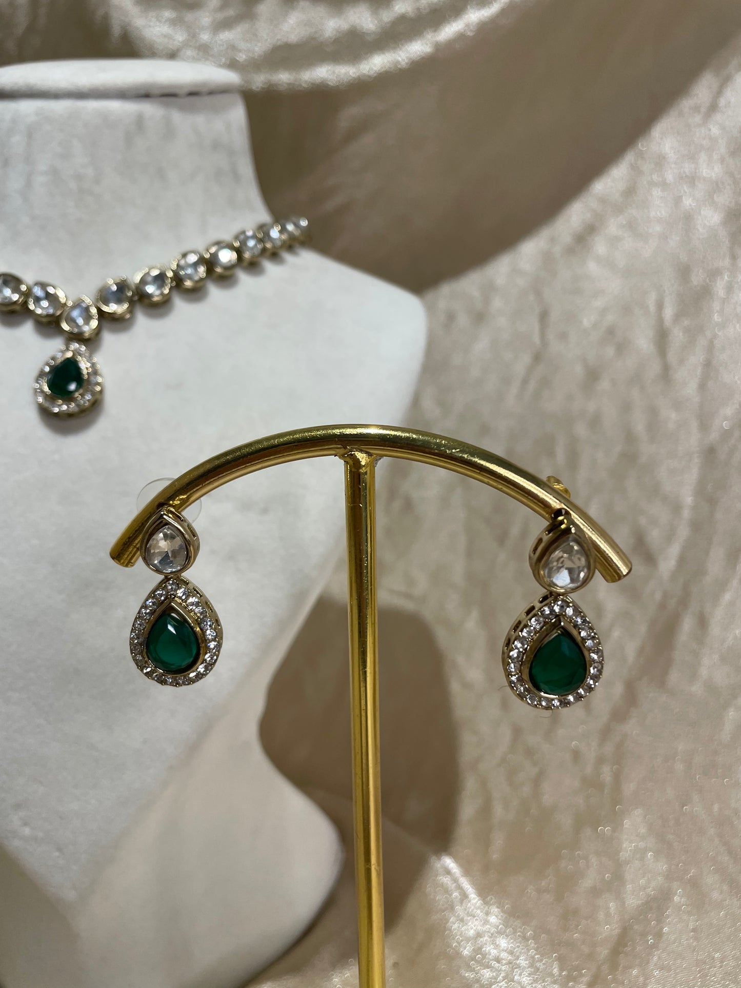 emerald green necklace set