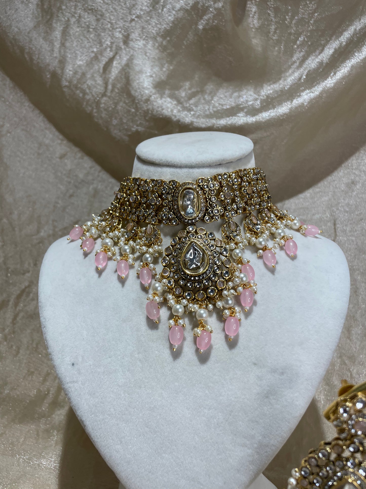 baby pink choker set