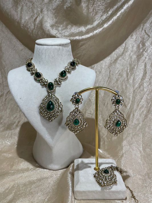 emerald green necklace set