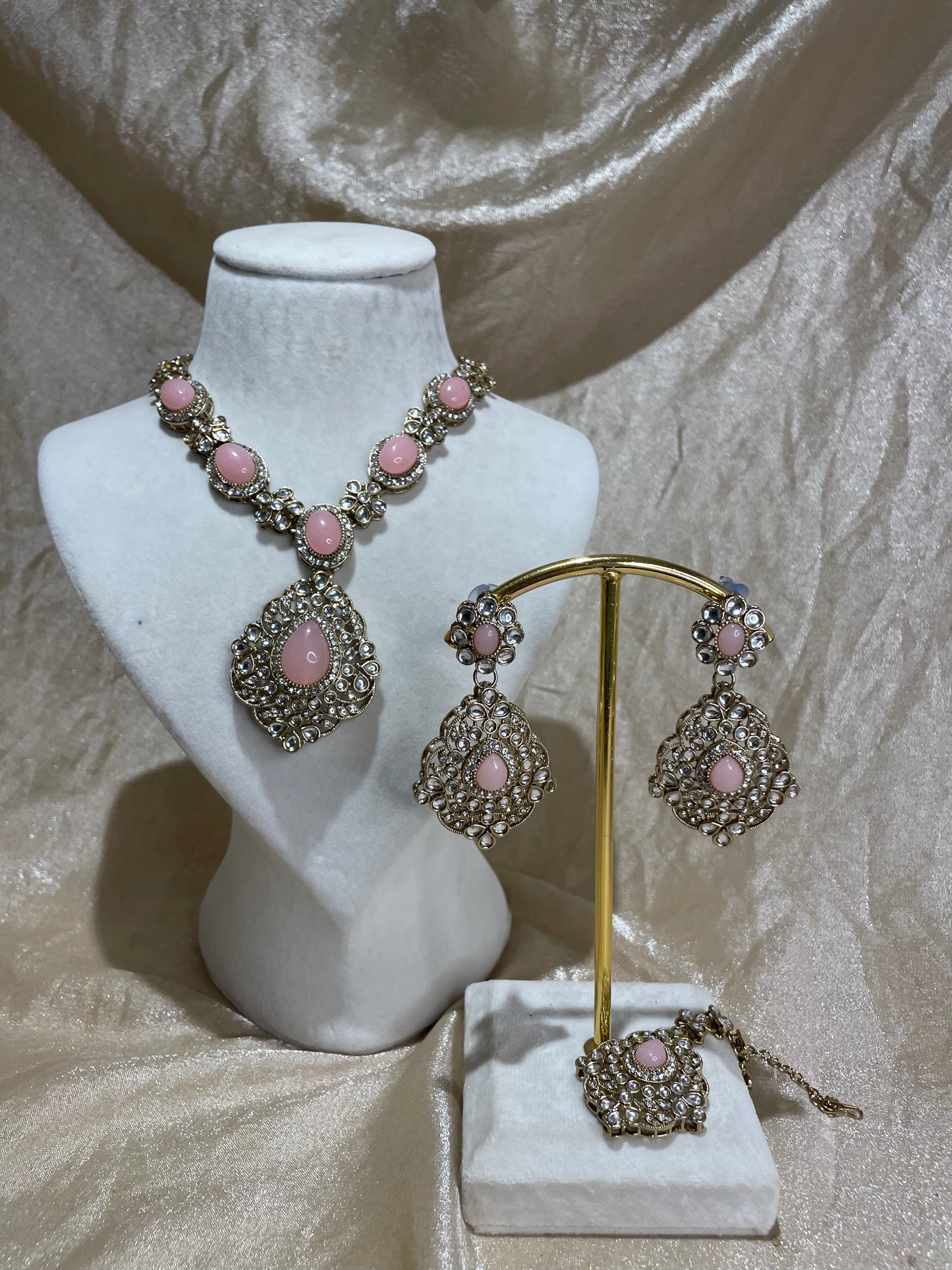 baby pink necklace set