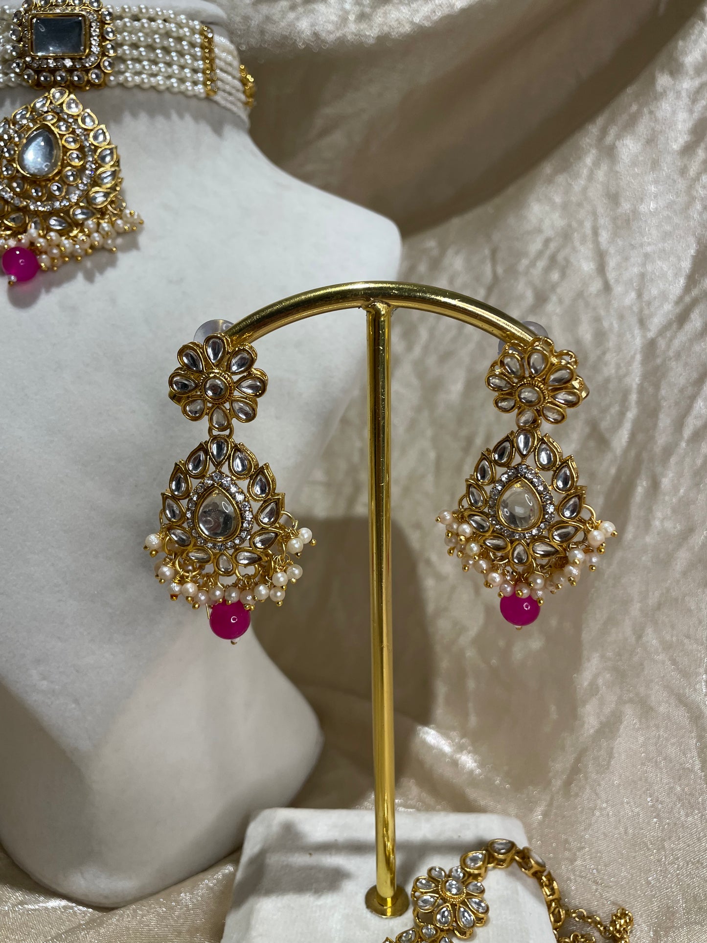 hot pink choker set