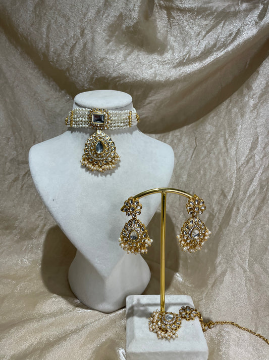 gold choker set